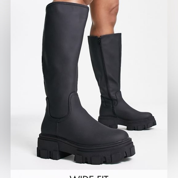 ASOS DESIGN Wide Curve Fit Carla Chunky Knee Waterproof Boots in Black Size 10W - Picture 16 of 16